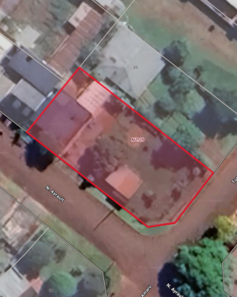 TERRENO CON CASA Y Dpto.