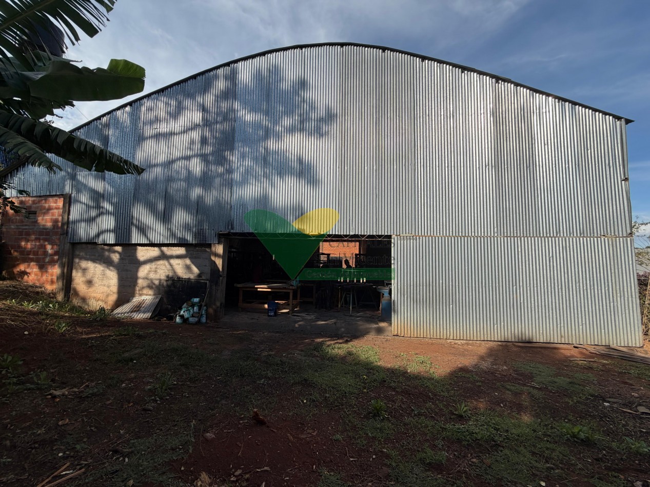 CASA, DEPTOS Y GALPONES FRENTE A RUTA NAC.N° 14